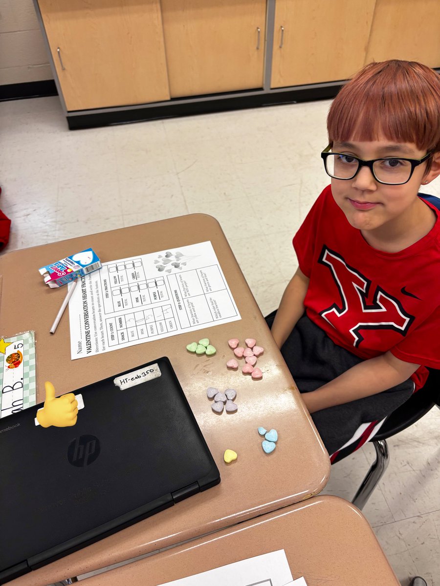 MissHuntHPSD's tweet photo. Learning is Sweet! 💞🍬 Today we used conversation hearts to create fractions based on how many of each color we had!  #handsonlearning #fractions #HPSDAwesome https://t.co/3FmiOXGnVz