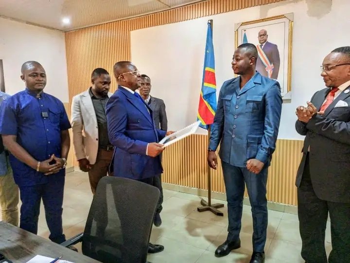 Nous avons assisté Ambassadeur <a href="/mbuyiclaude12/">Ambassadeur Claude MBUYI</a>, président de la jeunesse congolaise, lors de son élévation au rang de « Vrai Patriote » par la structure #AJEIC ce 13 février 2026. 
La jeunesse congolaise est fière de vous cher Ambassadeur. <a href="/fataki_cha47925/">chadrack fataki</a>  <a href="/CnjRDC/">Conseil National de la Jeunesse CNJ-RDC</a> <a href="/central_sage/">ᏟᎬᏁᎢᏒᎪᏞ👑🇨🇩</a>