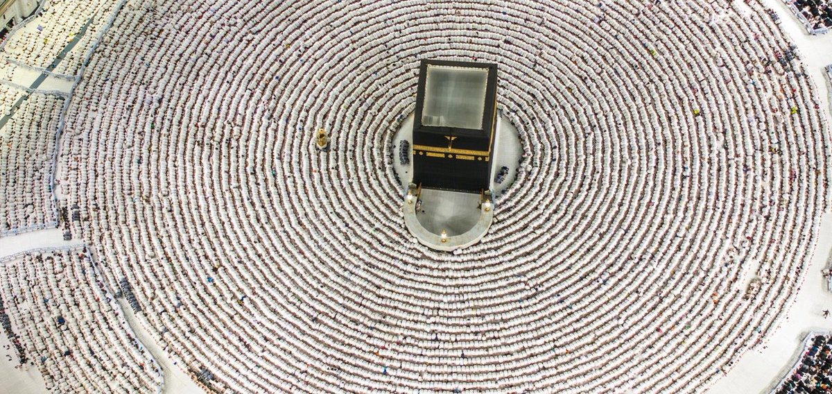 مشهد مهيب..

المسجد الحرام اليوم.

-