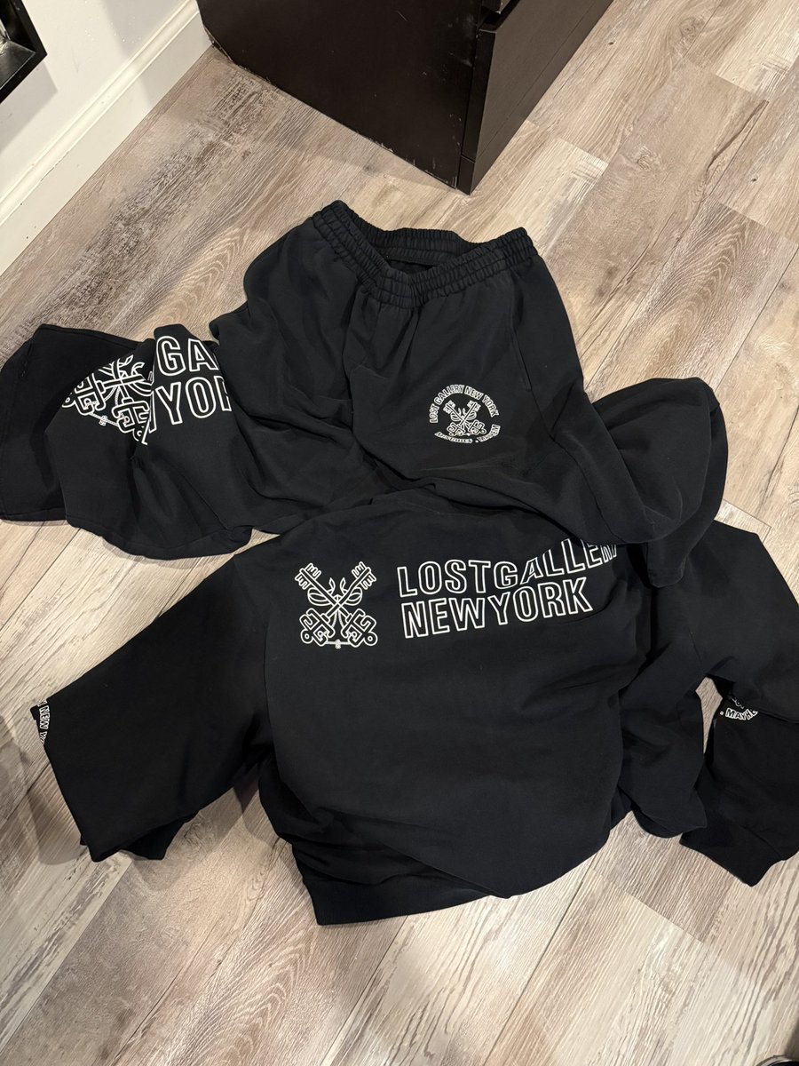 dandreebrown's tweet photo. I really make fly clothes https://t.co/iku5EJvQXK