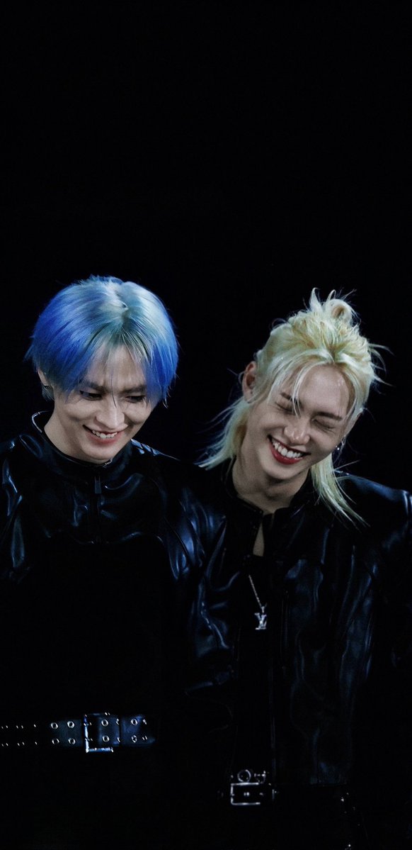 two cats ⋆˚🐾˖°

#StrayKids #Leeknow #Felix