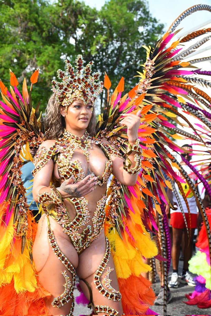 RihannaNavy_Queen tweet media