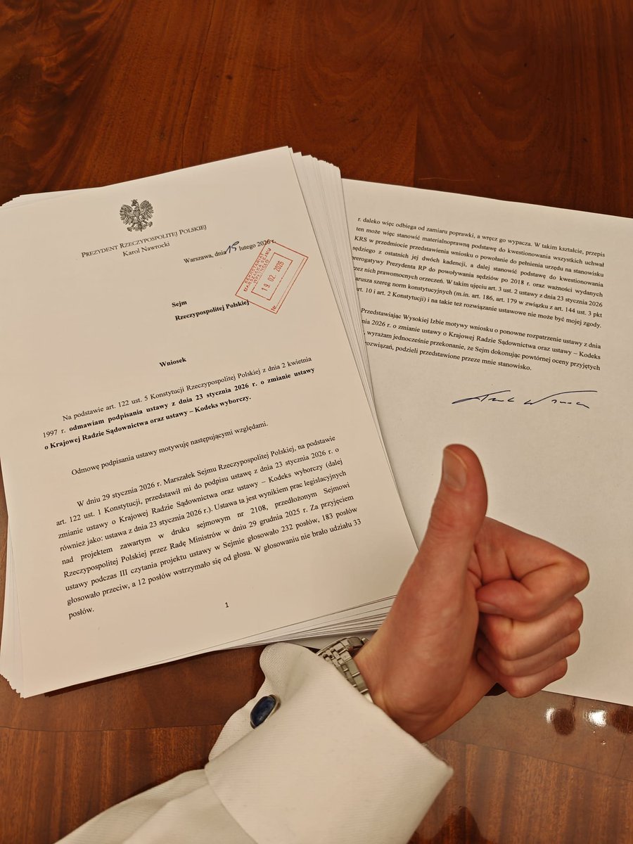 🔴 Zawetowana przez Pana Prezydenta ustawa dotycząca Krajowej Rady Sądownictwa była negatywnie oceniana przez Sąd Najwyższy, Krajową Radę Sądownictwa, Naczelny Sąd Administracyjny oraz Biuro Legislacyjne Kancelarii Senatu. Krytycznie do przebiegu procedury wyboru odniosła się