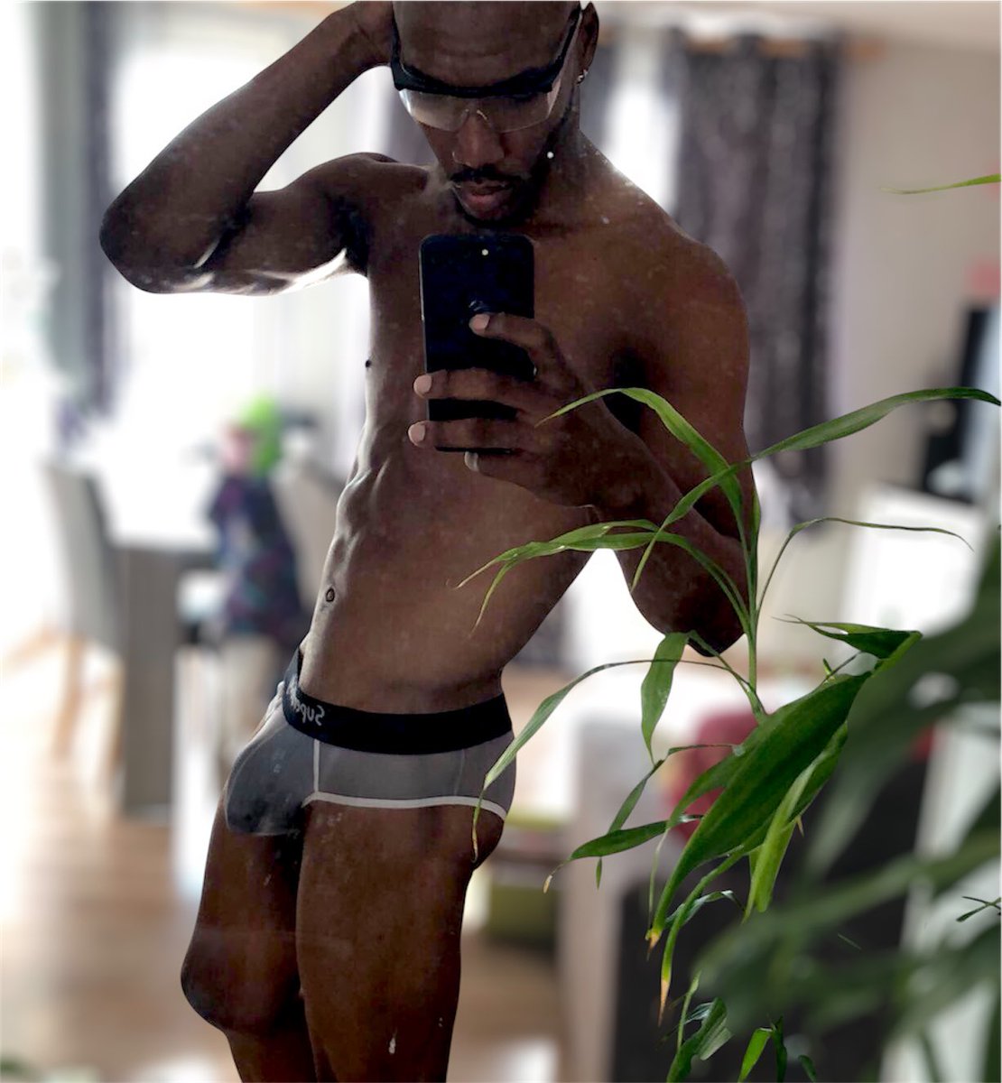 HShotaccount's tweet photo. Pick a side 😏 https://t.co/sH6kFwgyDa