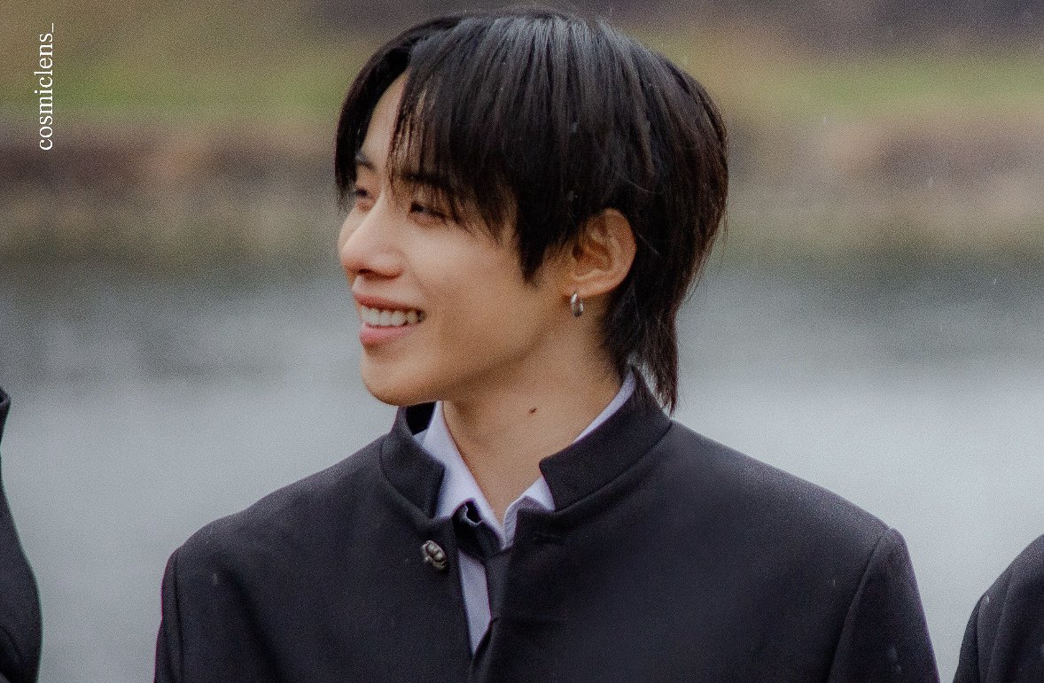 260219 Xen (젠) OMEGA X (오메가엑스)
.
OMEGA X EUROPE TOUR 
[RE:CONNECT] in VIENNA
Busking Vienna
.
cr.: cosmiclens_
.
#OMEGA_X #오메가엑스 #OMEGA_X_RECONNECT #OMEGA_X_IN_VIENNA #Xen #젠