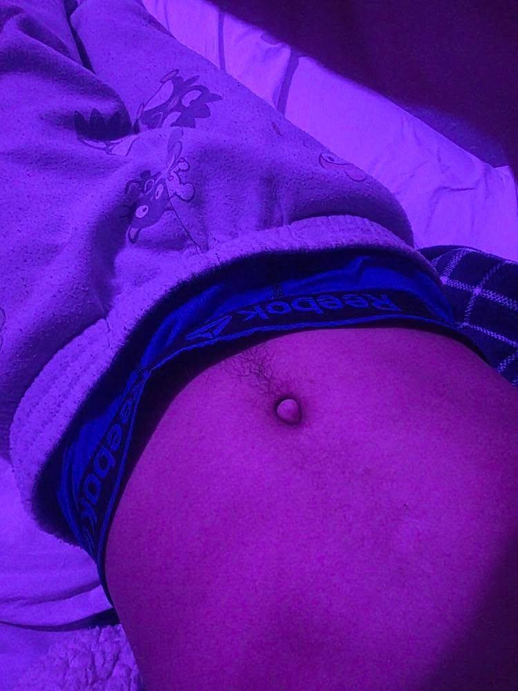 Goodmorning :))

✨️if you want exclusive content with so many pics and vids check out my onlyfans or if your interested in buying customs dm me :)) ✨️

onlyfans.com/daddyalex79