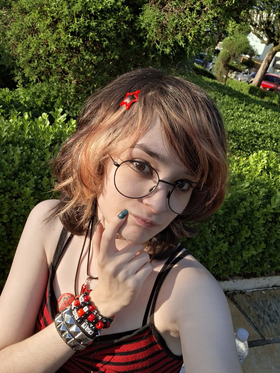 𝐴𝑙𝑙𝑦 ⚭ 🦇 ranpoe's lovechild tweet media