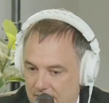 Son malos, son fríos, son inhumanos, pero además son FEOS. Que feos que son, la puta que me parió, son espectros abyectos salidos del culo del diablo el día que le agarró gastroenteritis.