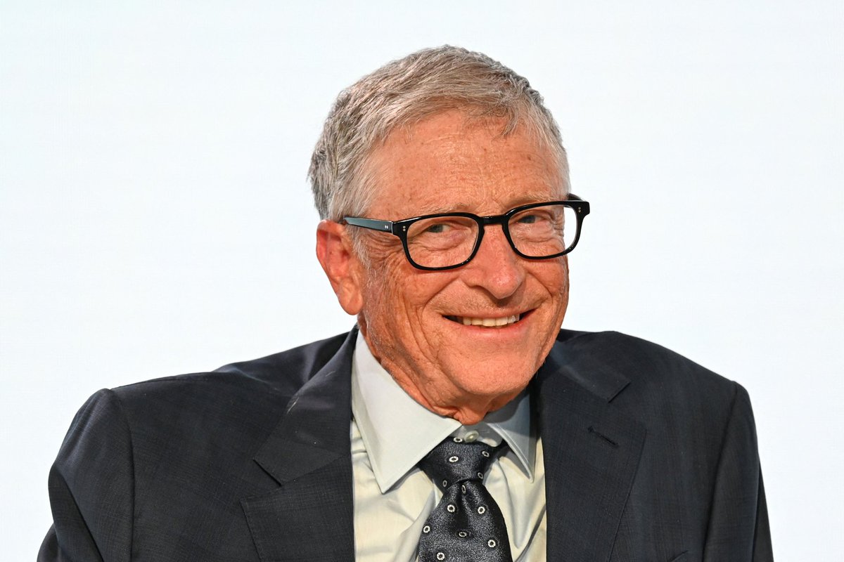 🚨Bill Gates is OBSESSED with forcing digital IDs on the entire planet.  

One man decides your money, your travel, your medical records, your carbon score—all locked behind HIS 'inclusive' ID system.  

This isn’t charity. This is CONTROL. Wake the f*** up. 🆔⛓️"