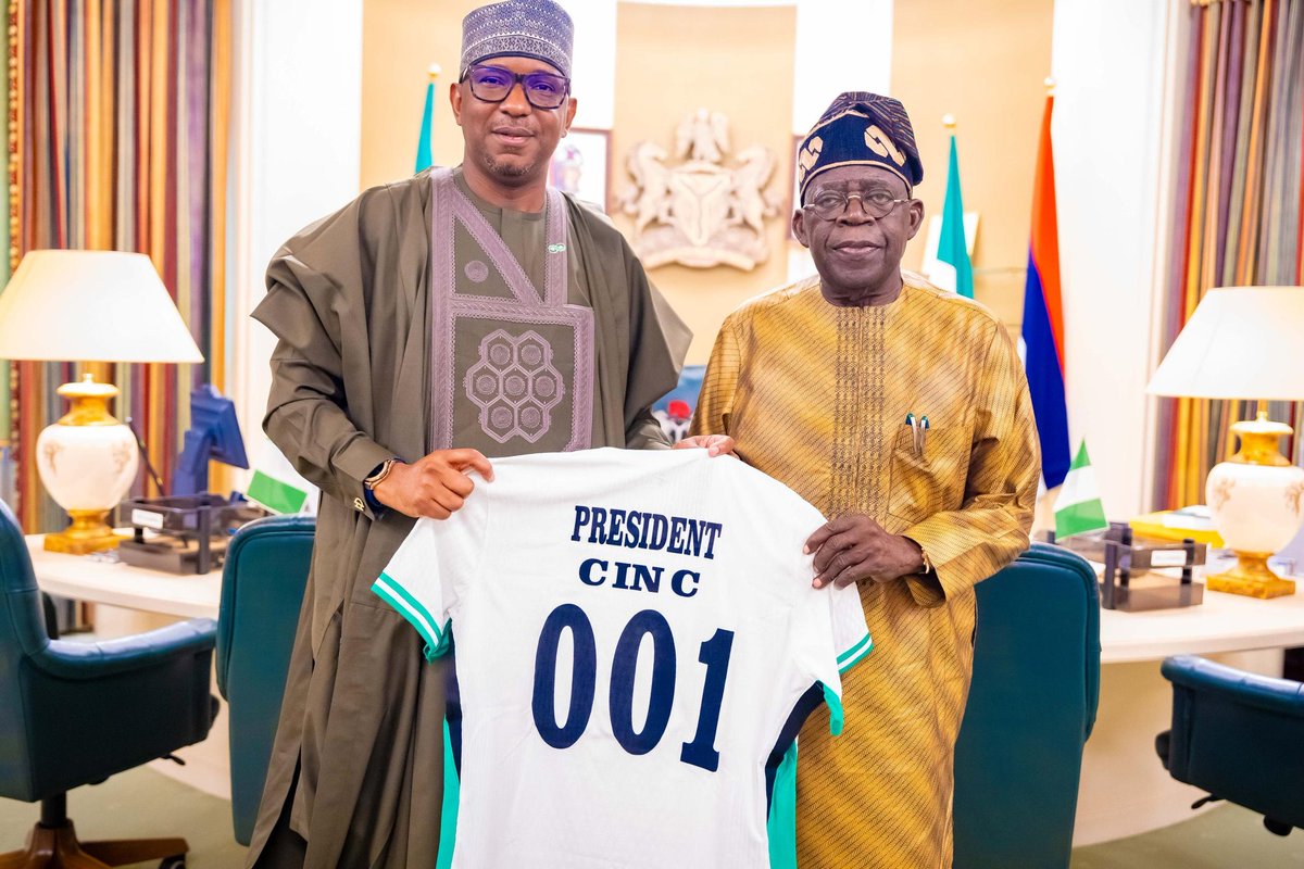PoojaMedia's tweet image. President Tinubu x NSC Chairman, Shehu Dikko 

Good to have a President who is not joking with sports.
