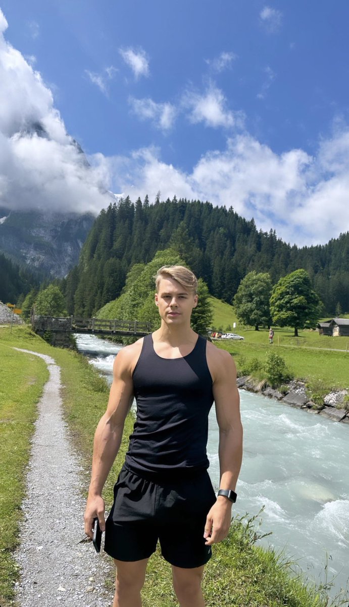 Peachy Boy tweet media