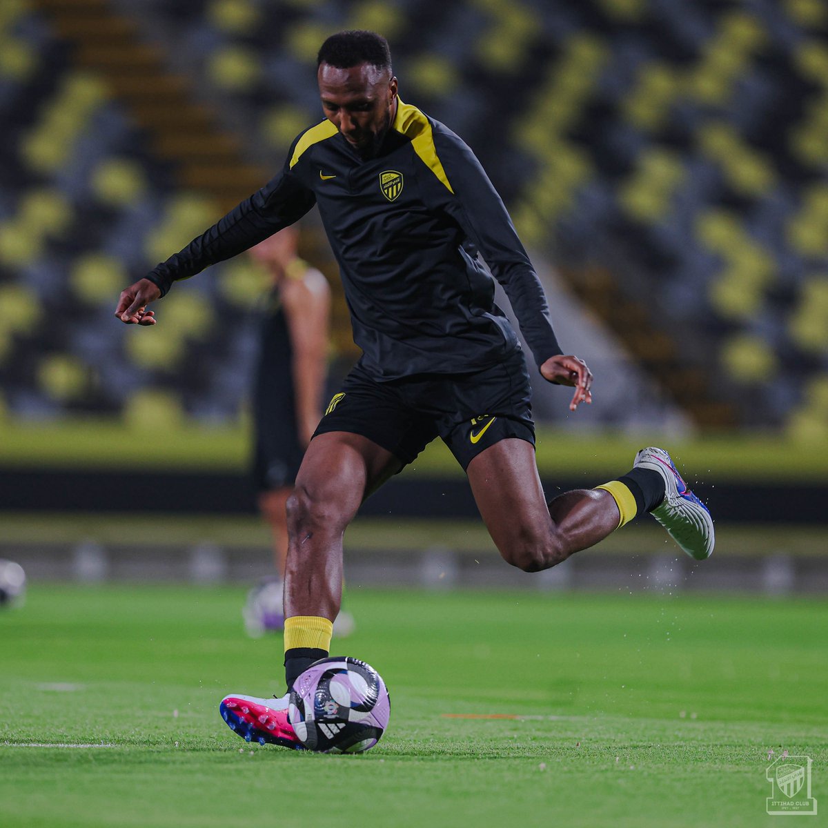 النمور مساء الخميس.. 🐅⚽️