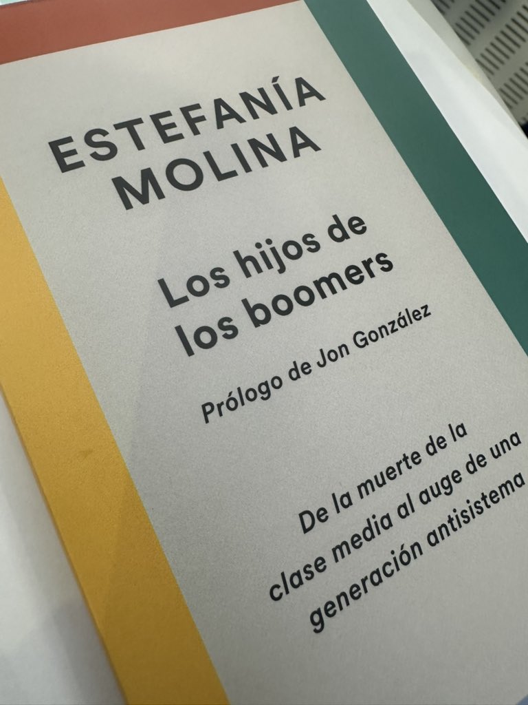 78laurablanco's tweet image. Con @EstefMolina_ @rlatorreg @jesus_rivases @RguezBurgos y @Suanzes en remoto en @BrujulaOndaCero sobre la clase media y el libro Los hijos de los boomers