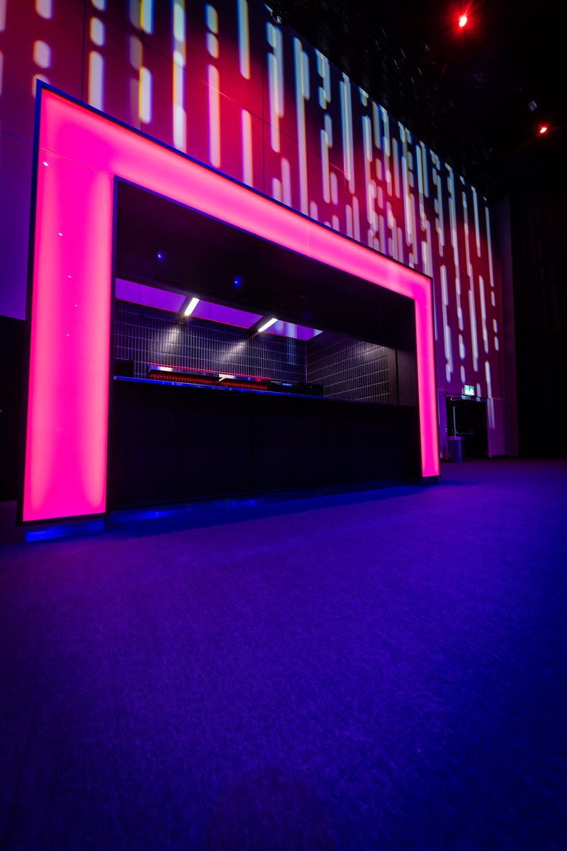 LANDING: ZONE tweet media