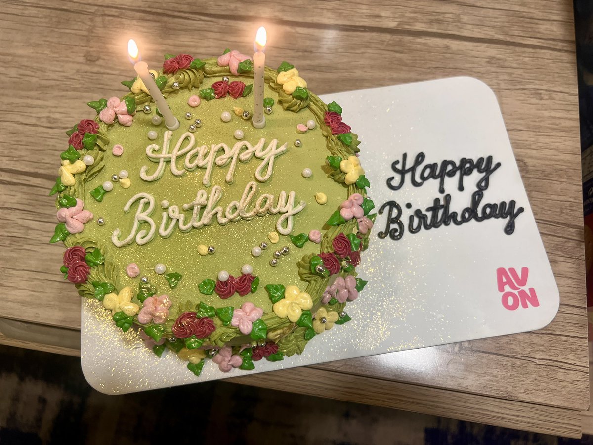 Happy 28 birthday to me 🥳