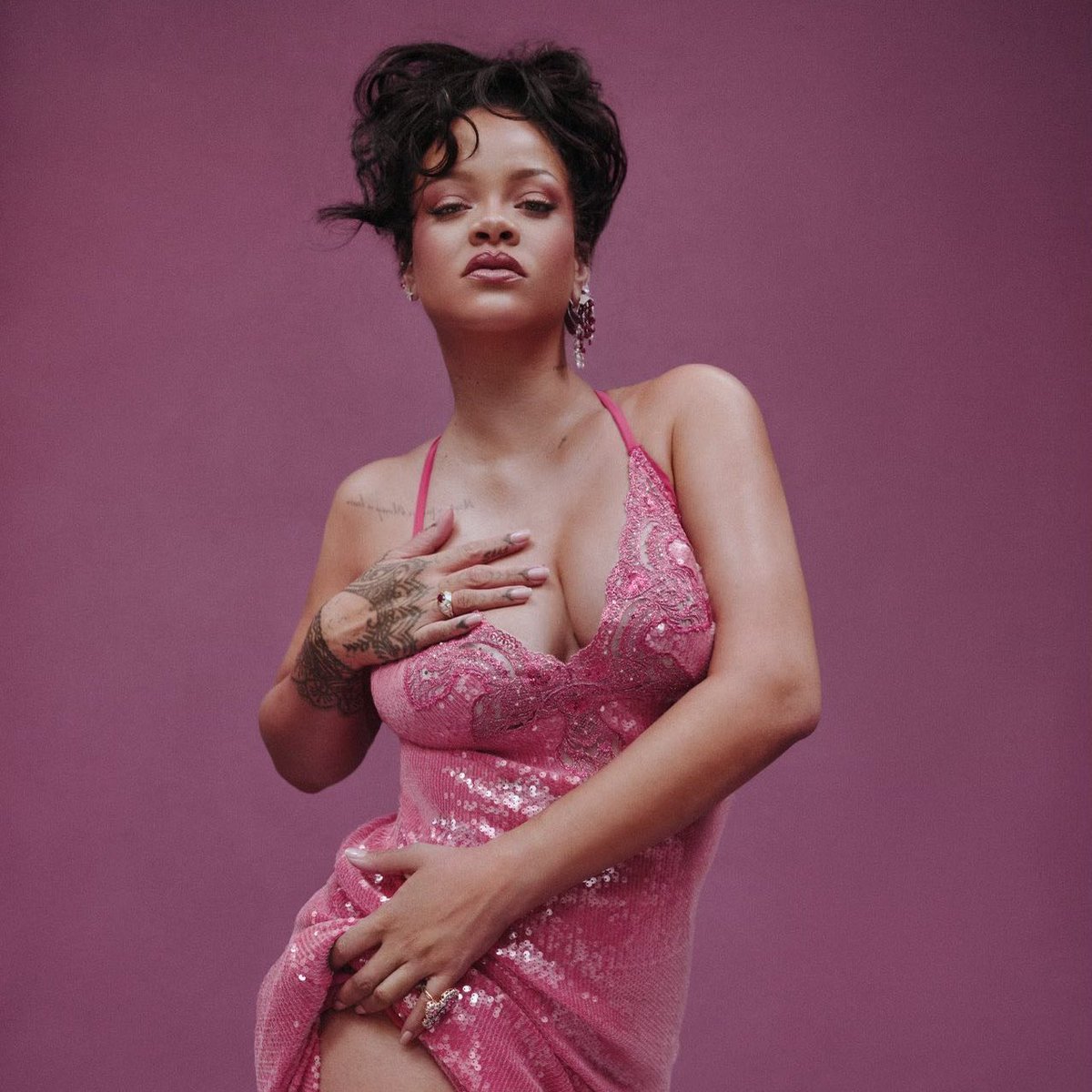 Rihanna Facts tweet media