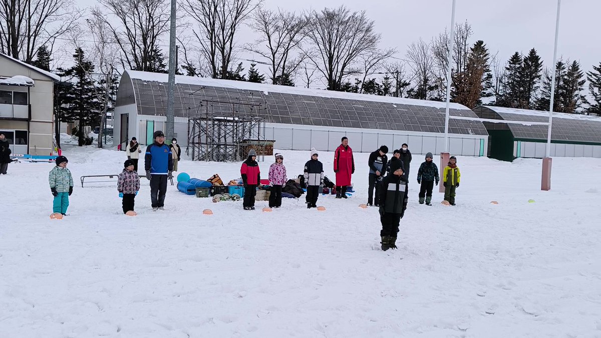 SPO_jr's tweet photo. 21日(土)は11時から北トレセン
22日(日)は9時30分から北斗グランド
で練習です。
雪上練習も残り2回となりました。
頑張りましょう。
#北見市 #ラグビー
#スピリッツ #SPO
#団員募集 #見学体験

２月２１日(土)２月２２日(日)のお知らせ https://t.co/lnPACrQS9l https://t.co/Bn7bDpJG7D