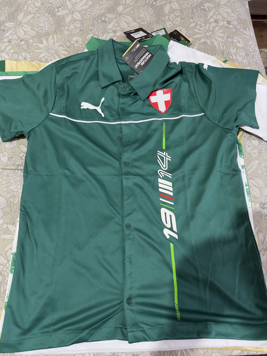 GecSucata's tweet photo. @JINfutebol Feedback sensacional!!!!
Achei a Jin aqui e fui testar, comprei essas camisetas, e a qualidade de atendimento (com suas limitações de horário e idioma) mesmo assim sempre tirando as dúvidas.
Sobre a qualidade das camisetas, são sensacionais, todas com muito detalhe e a textura. https://t.co/OoW8NlZjKJ