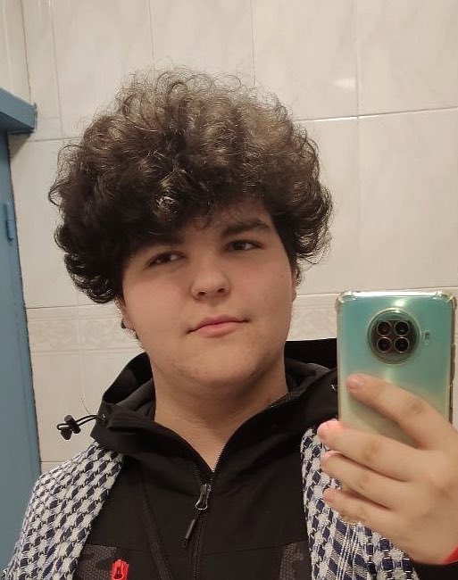 En el fondo me da pena

Víctor, te voy a hablar como un hermano mayor.
Deja ese rollo, córtate el pelo, apúntate al gimnasio, toma el sol, come carne, escucha canciones de <a href="/Albertopugilat/">Alberto Pugilato</a> , mírate memes de <a href="/ReinaCabreada/">𝔏𝔢𝔩 🌦️ político-social</a> y vídeos de <a href="/hispameme/">Hispameme</a> .

En unos años me darás las gracias