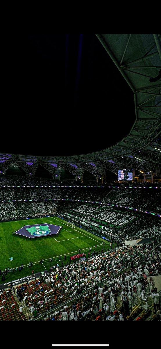 #الاهلي_النجمة
لافاز الاهلي تنام الارض مبسوطه 💚

الف مبروك الفوز يا ملوووك والقادم أجمل أن شاء الله 💚

شكرآ جمهور الاهلي العظيم 💚