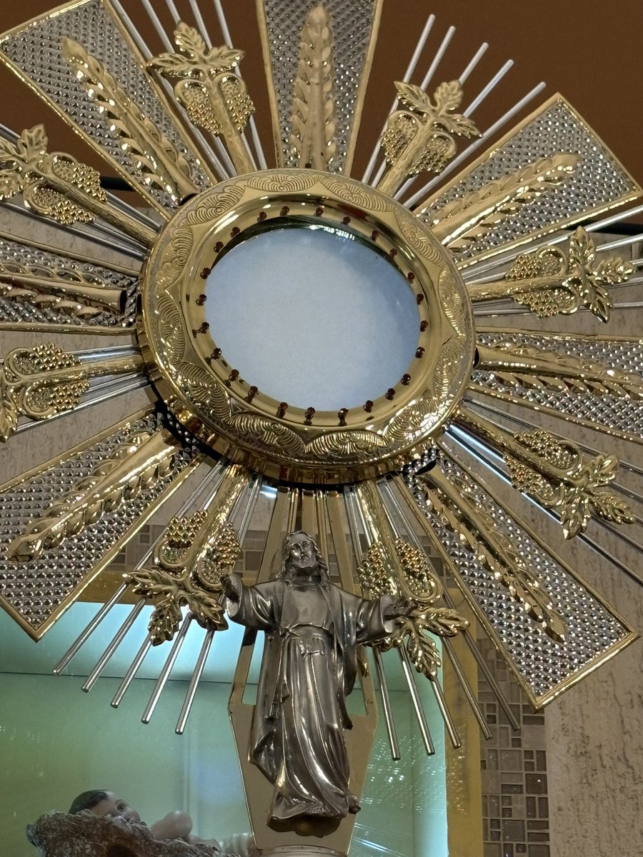 Carla ᥫ᭡ tweet media