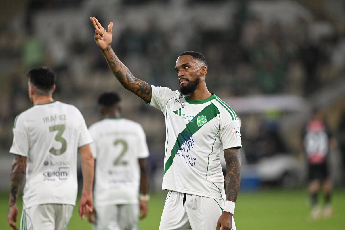 تصدقو اني فرحان وسعيد عشان توني ضيع البلنتي اليوم امام النجمه لأنو احس عليه ضغط كبير والكل ينتظره يضيع وكويس انها جات امام النجمه ولا تجي في مباراه حاسمه ومصيريه