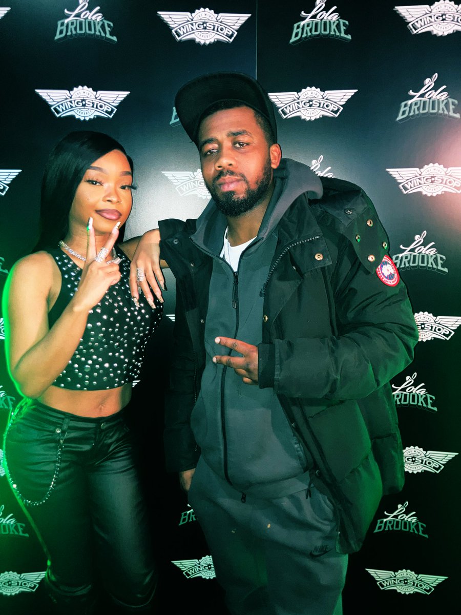 SBEEOO4's tweet image. Was a lit time with Brooklyn finest @lolabrooke718 🐊 at @WingstopUK 🇬🇧. 
#wingstopuk #Lolabrooke #london