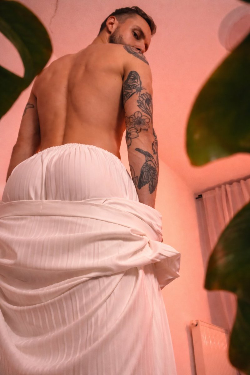 LittlePupDiablo's tweet photo. Show me your love with reposts 💖🔁
I’ll see how you behave — and I’ll post the video.
(It’s already ready) 😉 https://t.co/1wqqo1ltWv