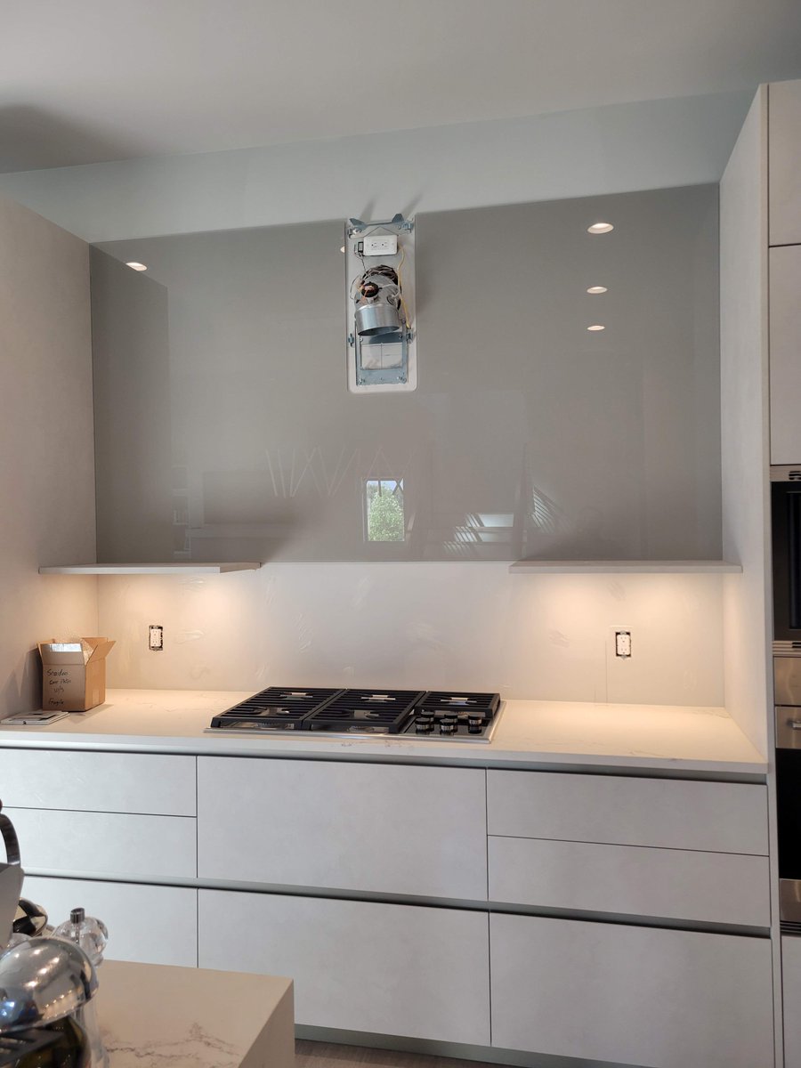 abcglassinc's tweet photo. Back painted glass is an incredible way to set your kitchen design apart from the norm. consider custom back painted glass by ABC Glass and Mirror. Call today to discuss your kitchen wall and backsplash needs at 703-257-7150! #backpaintedglass #kitchendesign https://t.co/xxptugOYoL