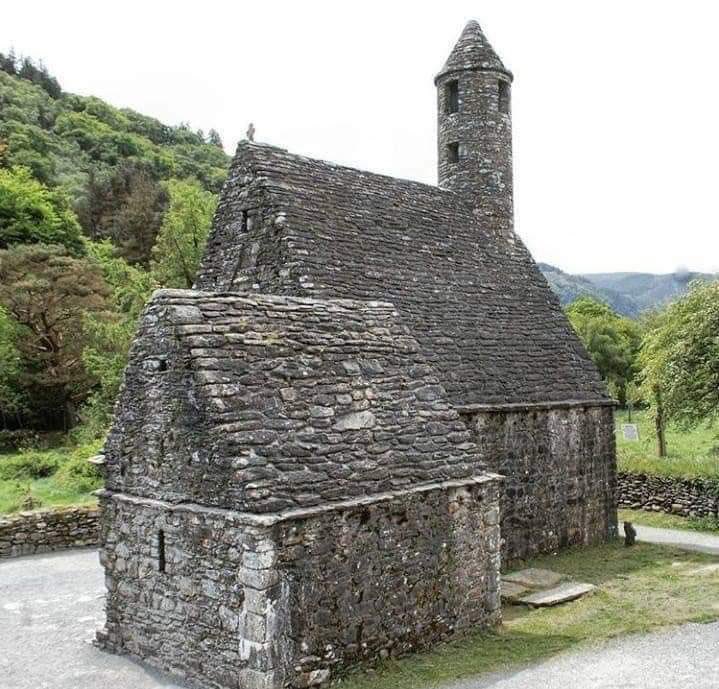 earthcurated's tweet photo. A 900-year-old medieval stone church, Glendalough village, Ireland. Photo by Bob Grim https://t.co/G5YUm1mKS4