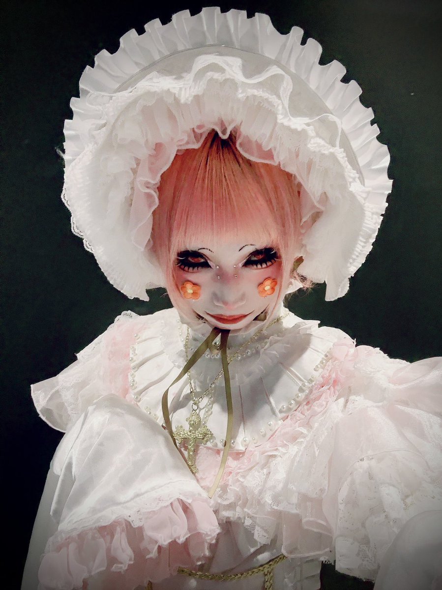 自撮りミス。。はいおやすみ。。なごや