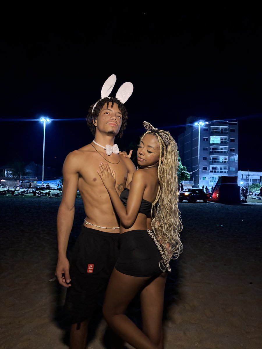 ayla_sobrall's tweet photo. Oncinha faminta e o coelhinho eu devorei 😈 https://t.co/wptxRnqSbL
