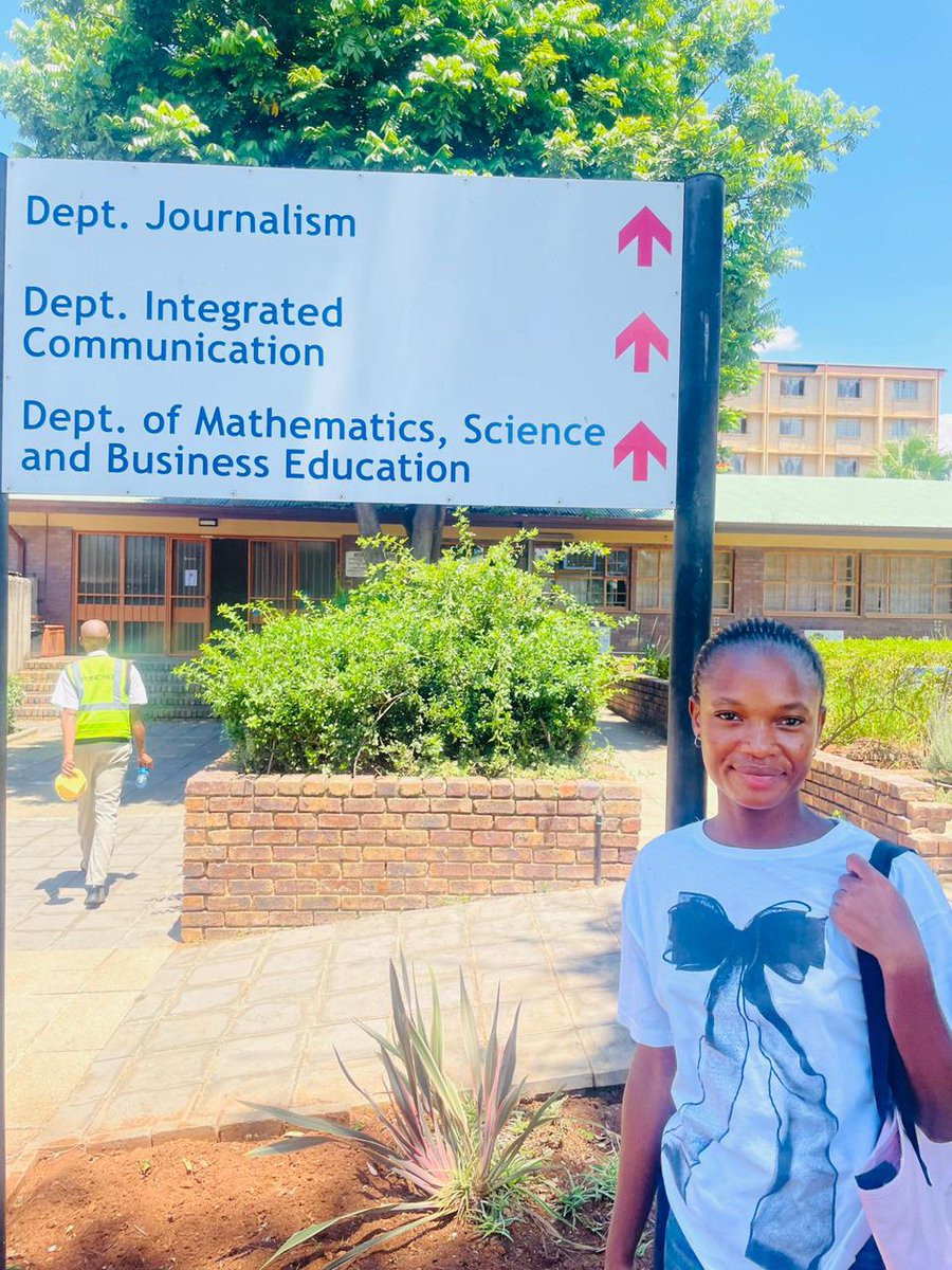 beauty287913's tweet photo. Today I start the #TUTJOURN2026 #Xchallenge New journalism student alert! Ready to write stories, chase leads, and pretend I know what I’m doing. 📝🤯 #LearningTheRopes https://t.co/wJgu425bPE
