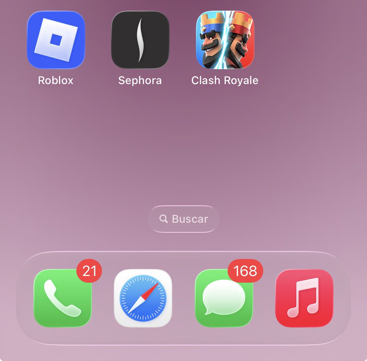 Me hicieron descargar clash royale…