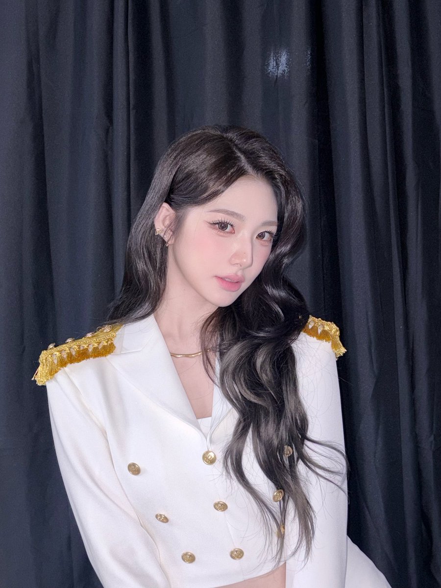 🤍💛 #xinyu #tripleS #신위 #シンウィー