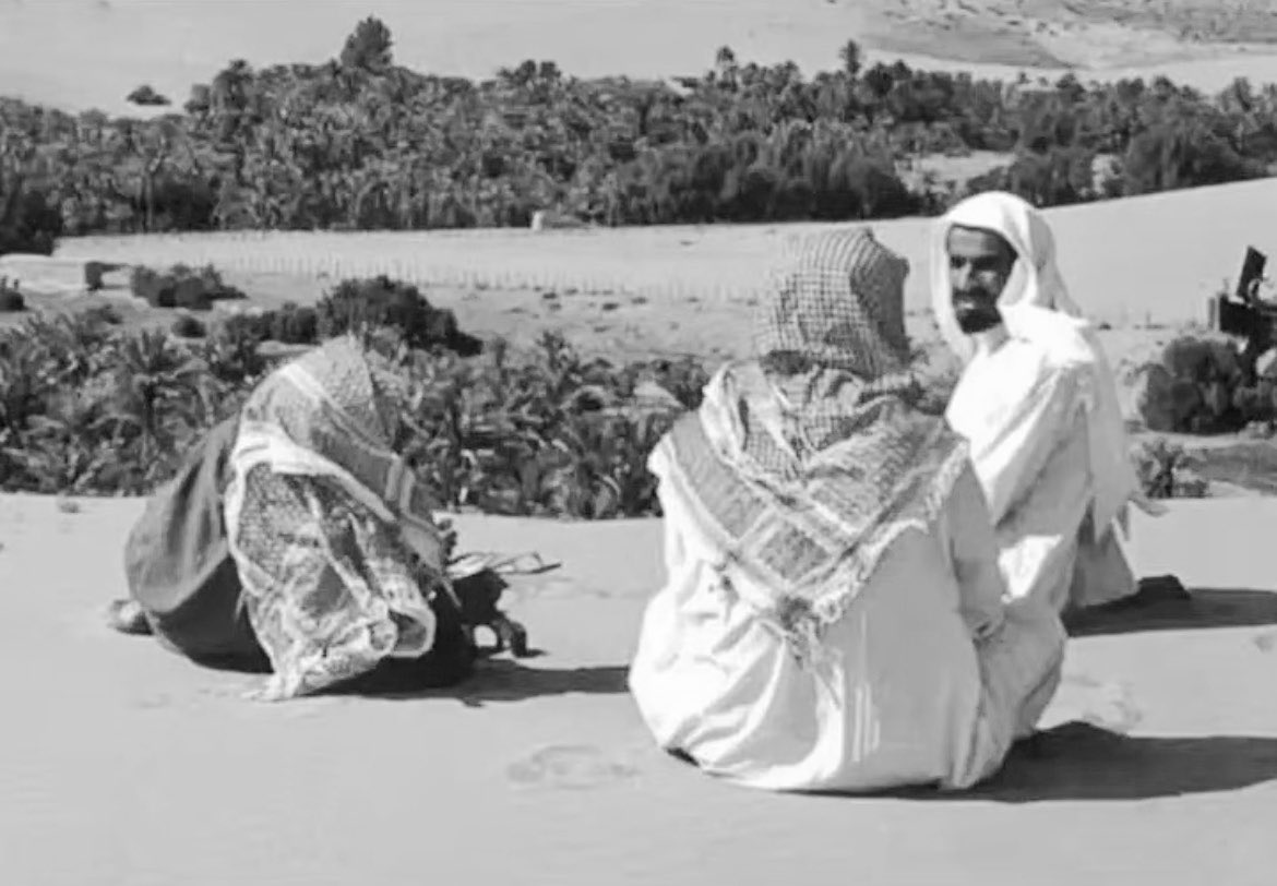 Qhta10ni's tweet photo. صحيح الاصحاب واجد ماني بجاحد
وانا والاصحاب ماضاعات مبادينا

وان قالو اختار  بين اللي معك واحد
 اخترت قرمٍ ليا أذن قال صلينا https://t.co/QK5RiNCFO6