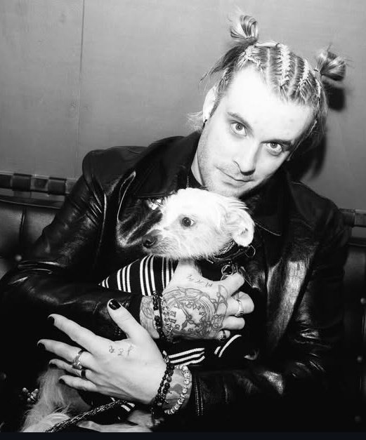 awkwardxqueer's tweet photo. Two of my favourite boys! I love you @justinxMIW
Fun fact I looked after Spud for like 5 minutes
@AliciaETaylor still grateful for your trust. https://t.co/tnfukEWuOi
