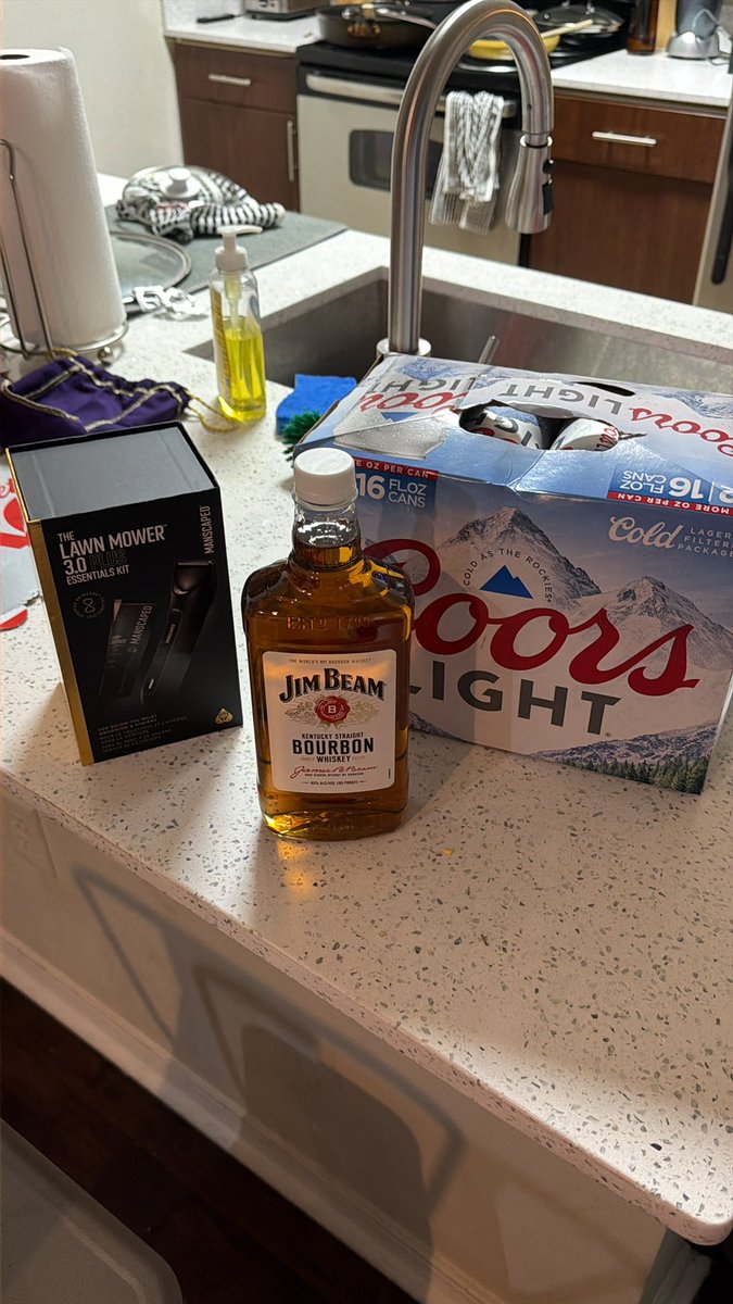 Sir Jimmy Buffet tweet media