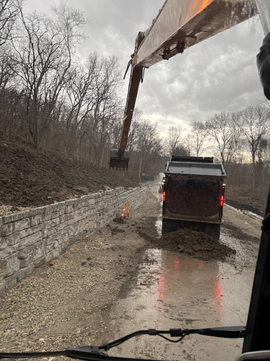 gavingrellner's tweet photo. money long, but my hoe longer https://t.co/2Ui13bz1wF