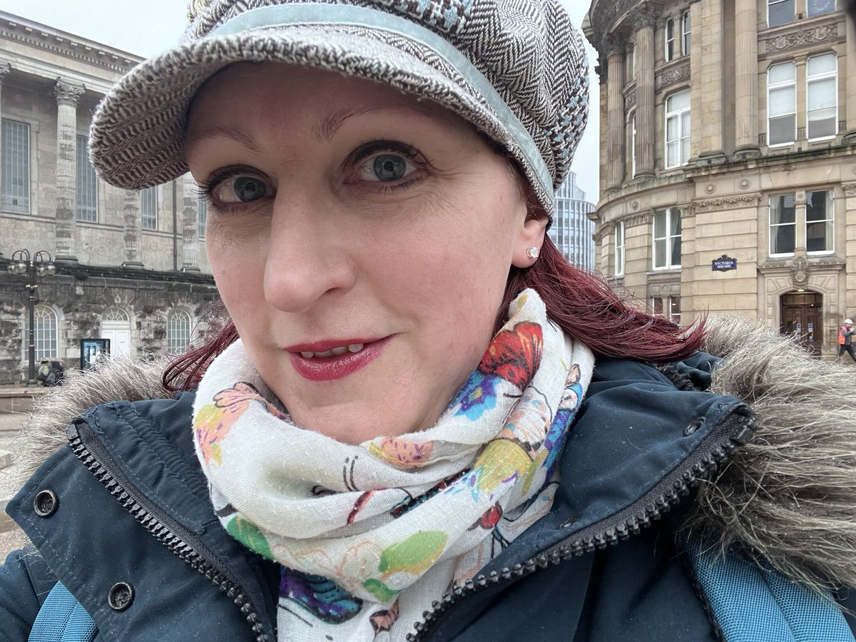 ToraWilsonMusic's tweet image. Wet and windy day in Birmingham today on day four of my Estill Vocal Course! Luckily the rain cleared away and had another wonderful day of singing, socialising and exploring the voice! 💖🎶 

#soprano #redhead #keeplearning #vocalcourse #vocalcoach