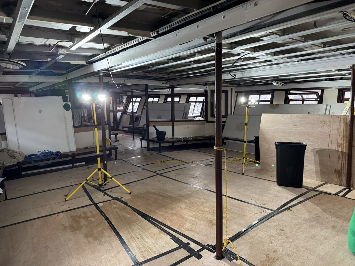 Paddle Steamer Waverley tweet media