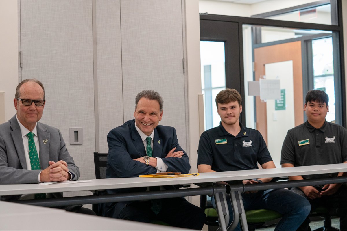 USF Sarasota-Manatee tweet media