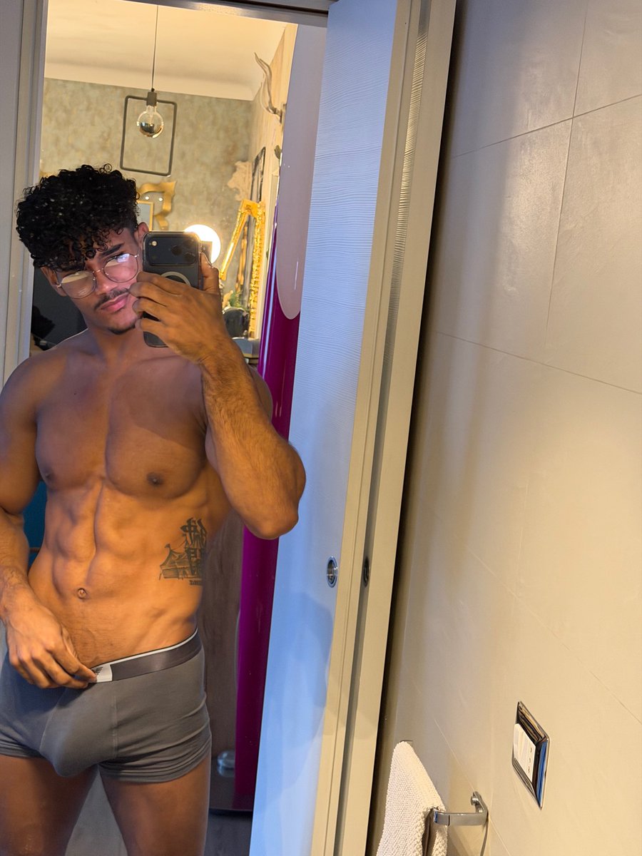 Alex_kingoul tweet media