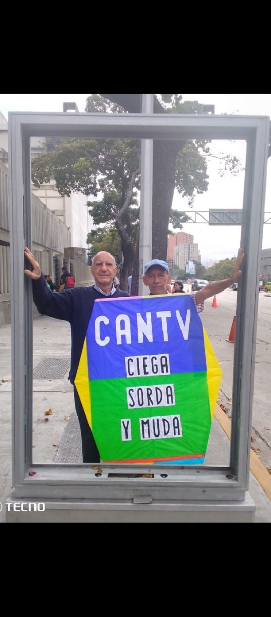 managuac's tweet photo. Hoy pagué mi mes CANTV 
https://t.co/fMxLgOYj1w BS  -
25 $
y mí pensión 
13O Bs -
0, 30 $
3 añitos de Pensión 
sin haber levantado el auricular en todo el mes Pero no puedo esperar qué me quiten línea https://t.co/3NbRU6Z0nc