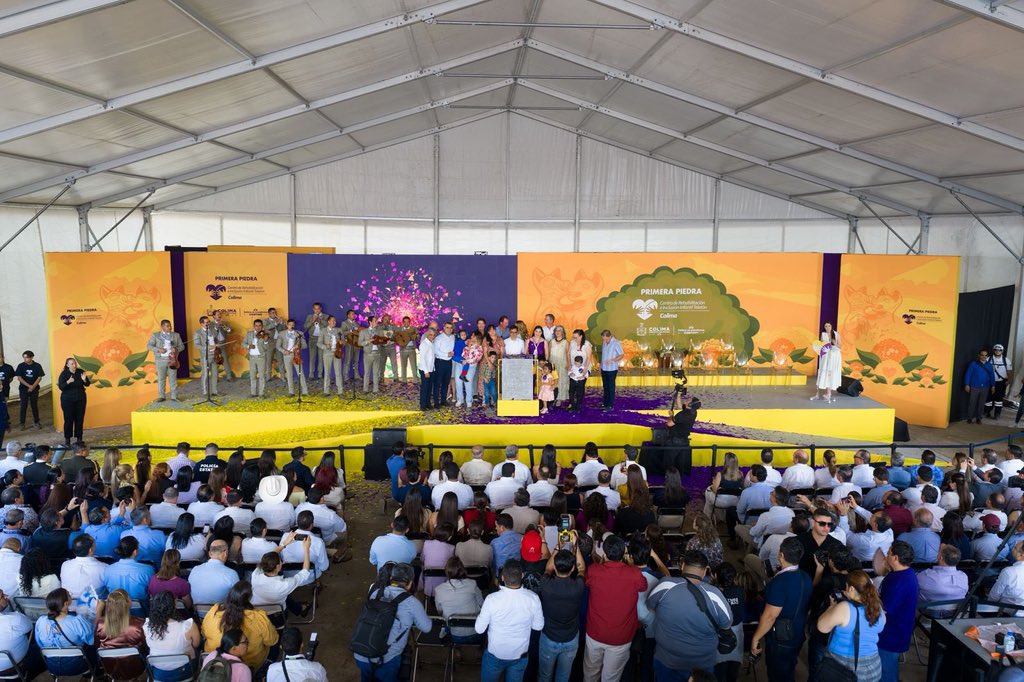 Hoy vivimos un momento que estoy segura, se quedará guardado en el corazón de las y los colimenses. Colocamos la primera piedra del Centro de Rehabilitación Infantil Teletón de Colima💛, y aunque apenas comienza su construcción, para miles de familias ya es una esperanza hecha