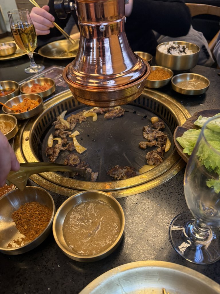 iTzSTU4RT tweet media