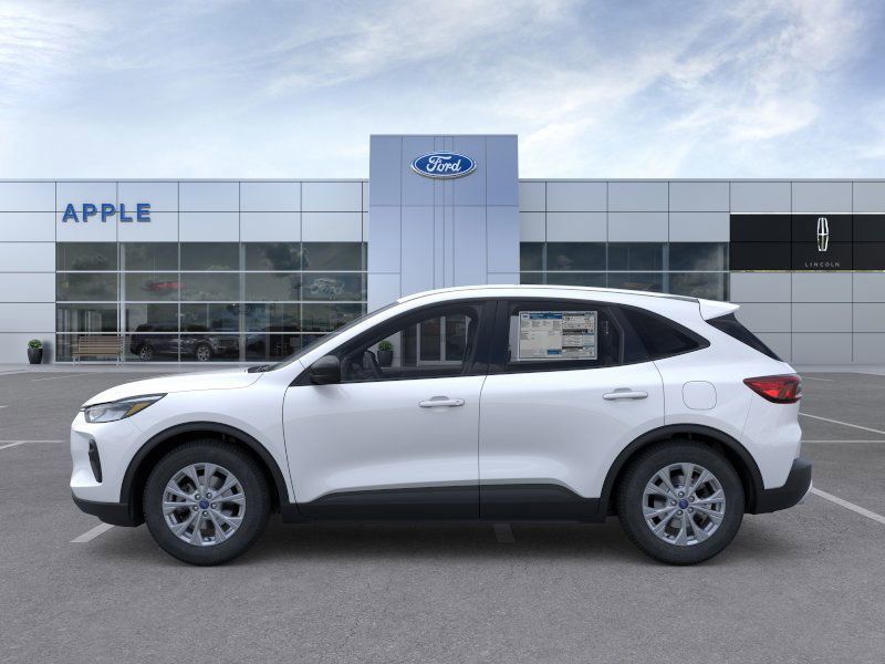 Apple Ford tweet media
