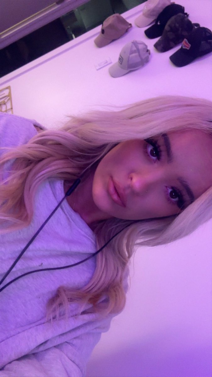 ang ⋆⭒˚⋆ tweet media