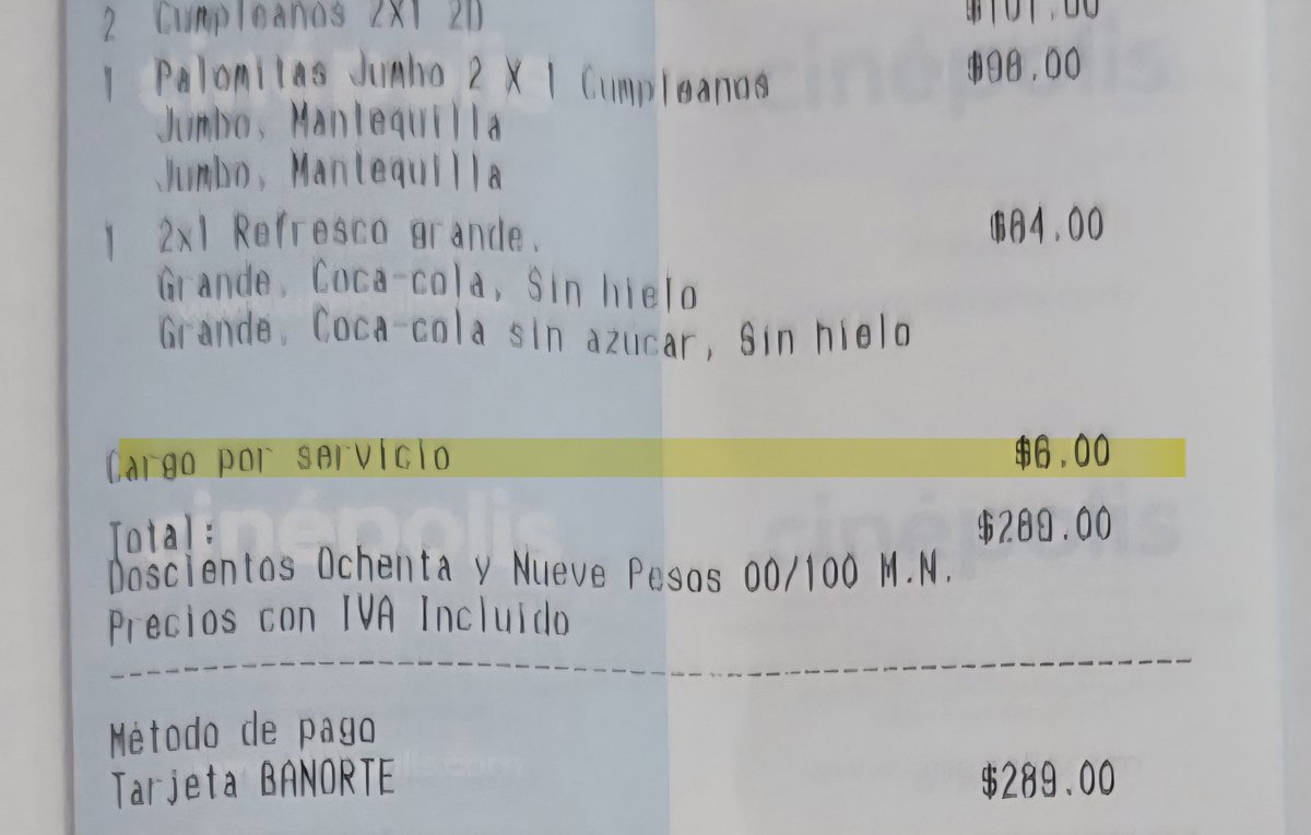 ponchomoreleon's tweet photo. A ver @Profeco , hasta donde sé, quien organice un evento público, brinde algún servicio o comercialice productos, está obligado a dar un recibo de pago o, en su caso, boleto de acceso. Por qué cobran un "cargo por servicio" al pagar por ir a un concierto,  evento o al cine?🤷🏽🤷🏽 https://t.co/Xu01GbD7ql