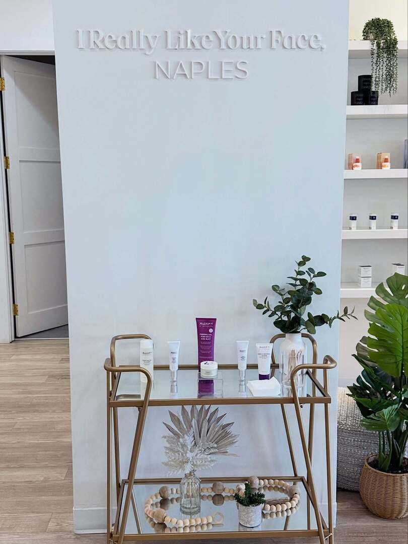 AlchimieForever's tweet photo. WE REALLY LIKE YOUR FACE 💜💜💜 It’s official! Time to hard launch our relationship with FACE FOUNDRIÉ @facefoundrie 

Next month we become an officially “approved” brand to be carried at FACE FOUNDRIÉ locations. 

FACE FOUNDRIÉ was founded by Michele He… https://t.co/ZMfIpoVTS7 https://t.co/owJ7bLzY77